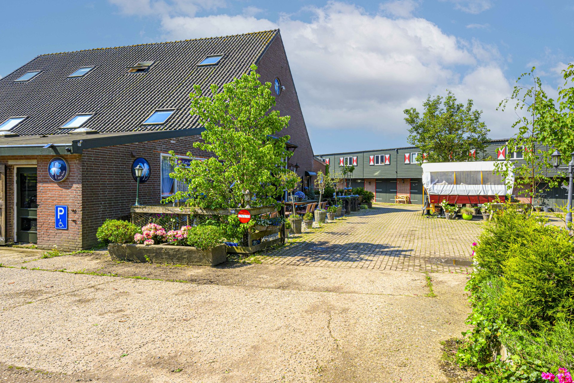 Het terrein met de Happy Hoeve waar ook de horeca gevestigd is